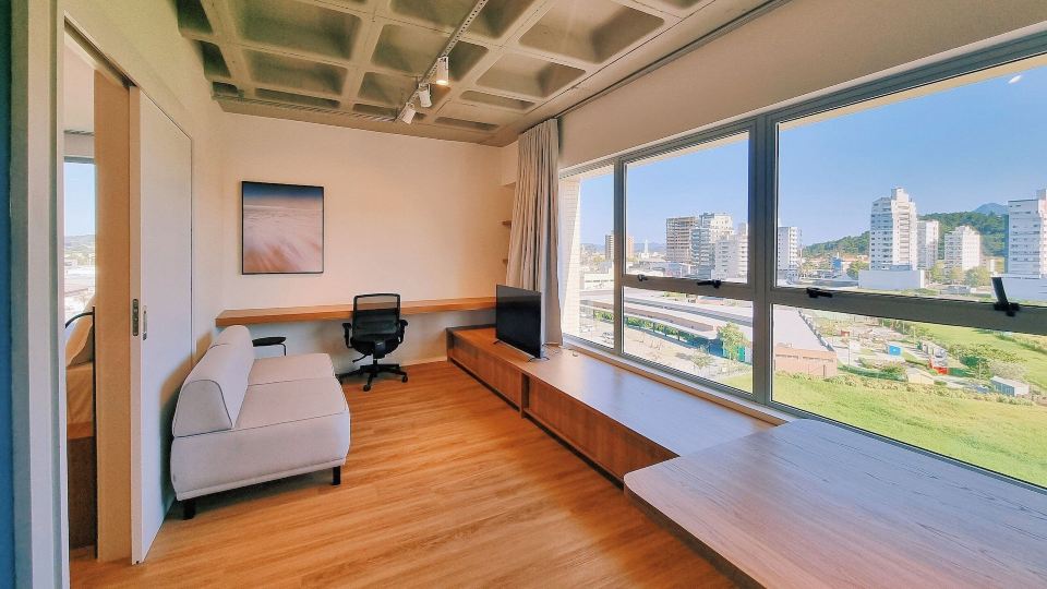Atrium Studios by Xtay – Estúdios Modernos, Bem Localizados e a 9Min da Arena Opus