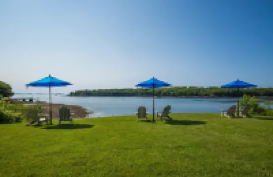 Strawberry Hill Seaside Inn