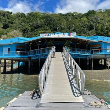 Fish Hook Marina Hotel