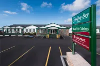 Shallow Bay Motel & Cabins Conference Centre Hotels in 