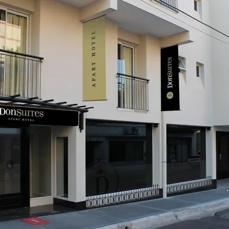 DonSuites فنادق في كورينتس