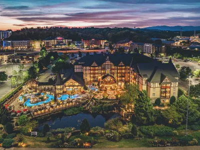 聖誕廣場旅館 住宿飯店