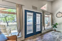 Charming Burnet Cottage w/ Lake View + Porch! - Pet-friendly