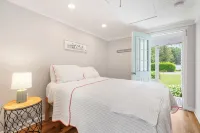 Village of Centerville.Beach Pass.Dog Friendly.1 Mile to Craigville Beach