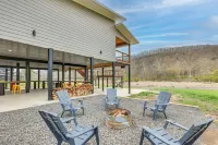 Riverfront 'Caddo Shack' Home w/ Views & Fire Pit - 3-Star