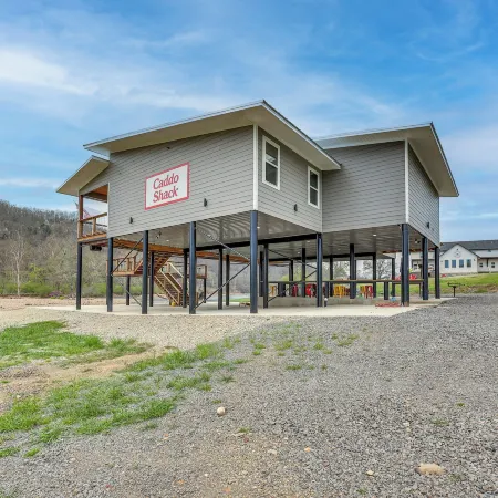Riverfront 'Caddo Shack' Home w/ Views & Fire Pit
