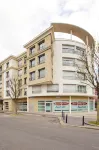 Residhome du Théâtre Hotels near Passager 23