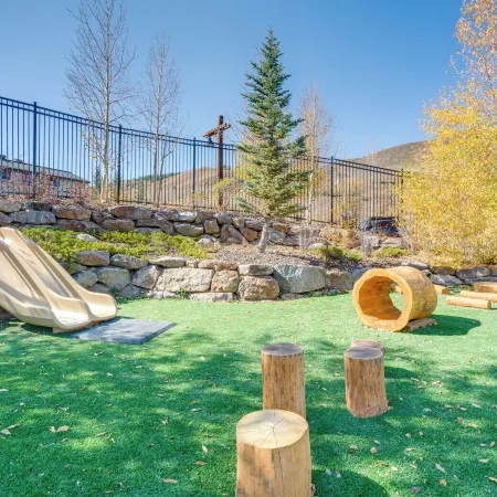 Gorgeous Granby Ranch Home Half-Mi to Skiing!