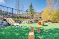 Gorgeous Granby Ranch Home Half-Mi to Skiing! - parking