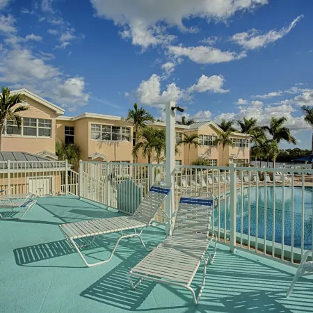 Barefoot Beach Resort