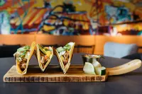 麗普得梅因爾本代爾飯店，希爾頓啟繽精選 - 早餐