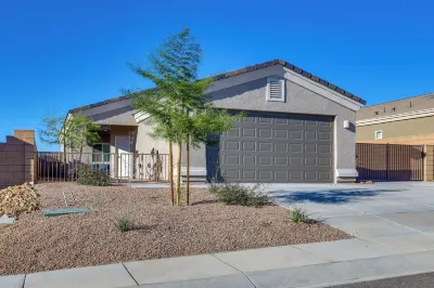 Bullhead City Home: Central A/C + Pool Access