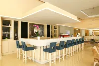 Tryp by Wyndham Izmit - バー