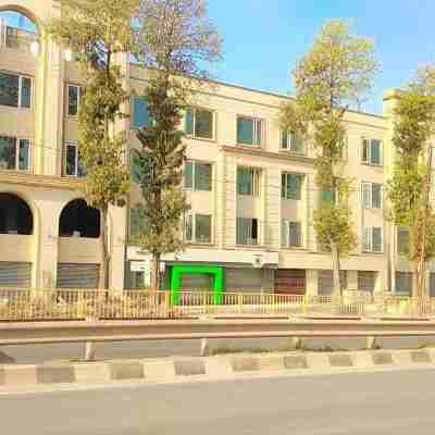 Hotel Pahadi Hotel Exterior