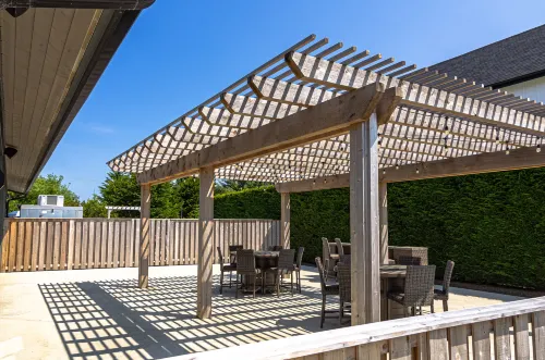 Spacious Living and Back Porch - Inviting Coastal Retreat Các khách sạn ở Ocean Shores