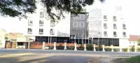 The Rollins Hotel And Towers Hotels near Dunamis International Gospel Centre, Saburi Dei-Dei