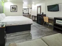 Rodeway Inn San Antonio Lackland AFB - SeaWorld Hotels near Acme Park