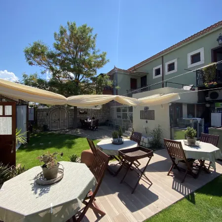 ZEVKLİLER ALAÇATI Hotel