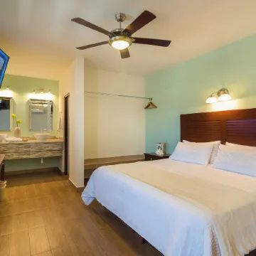 Cuatro Misiones Hotel