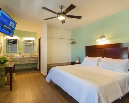 クアトロ ミシオネス ホテル シウダーコンスティトゥシオンのホテル