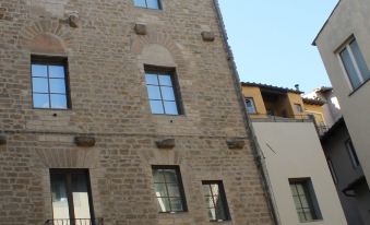 Donati Luxury Tower Suites