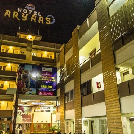 Hotel Aryaas Отели в г. Тирунелвели