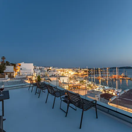 Mariet Naxos Elegant Suites