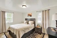 Private & Charming  Cottage In Rural Lancaster County - 5 mile from attractions Các khách sạn gần Leaman's Place Covered Bridge