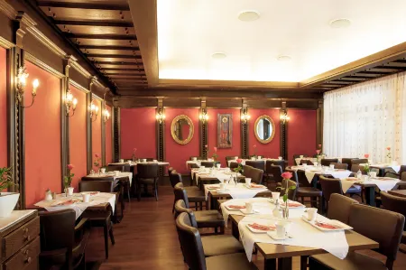 Franziskaner Отели рядом с достопримечательностью «Würzburg University of Music»