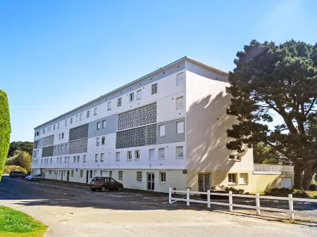 Men Er Bellec Отели рядом с достопримечательностью «Chapelle Saint Philibert»