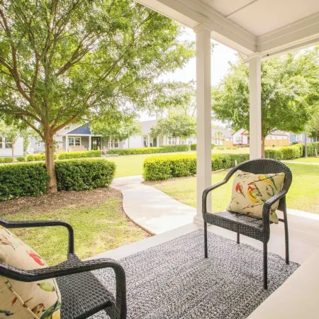 Chic Thomasville Home Walk to Downtown!