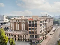 Sunday Hotel & Convention Centre by CheckIn, Vadodara Hotels near Vadodara International Airport