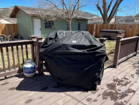 2 min from rt 66- hot tub-firepit-bocceball-bbq