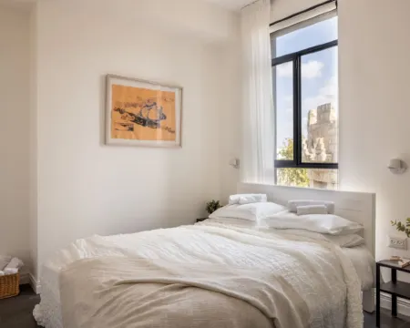 Old Charm & Modern Meets in Haifa with Shelter Hotéis em Haifa