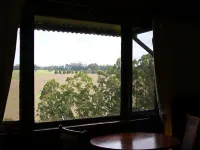 Pump Hill Farm Cottages Hotels in Pemberton