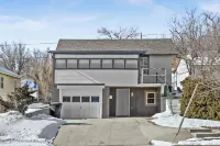 3 Bedroom Fully Remodeled and Centrally Located!