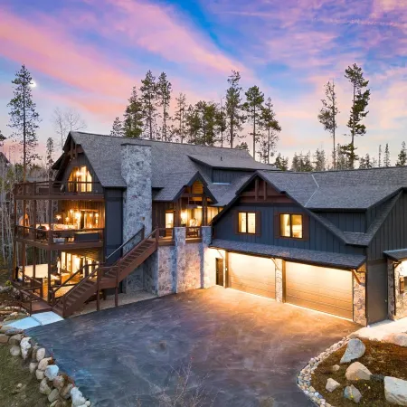 Winterhaven Estate by AvantStay