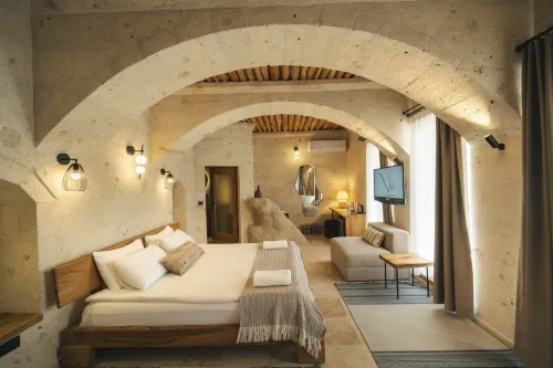 VIE Cappadocia - Adults Only (+18) - Airport Shuttle