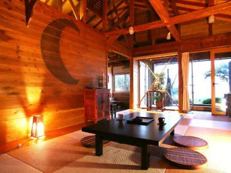 Ocean View Villa Jaiz Отели рядом со станцией Minami-Itō Railway Station