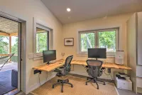 'The Glabin: Garrison Gem w/ Hot Tub & Fire Pit - Wifi