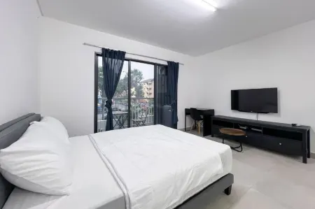 DK Impian Luxury Condominiums, Subang Airport - Smarthome Отели рядом с достопримечательностью «UITM Puncak Perdana»