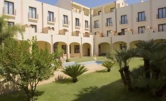 Mahara Hotel & Wellness