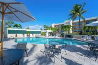 Boca Plaza - Rooftop Pools
