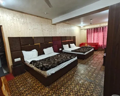 Rama Krishna Guest House-Patnitop Hotels in Patnitop