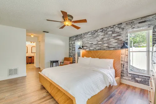Private Pool and Lanai Spring Hill Oasis - Homestays