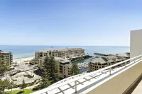 Belle Escapes - Glenelg Skyline Penthouse