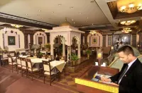 Hotel Empires