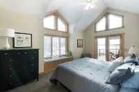 150+ ft Of Lakeshore / Private Beach / 4 Acres