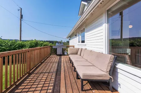 Bayview Together Farm by Avantstay A+ Location Отели рядом с достопримечательностью «Парк округа Дабл Блафф»