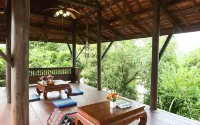 Ruen Pruksa Boutique Resort Hotels in Bang Bua Thong